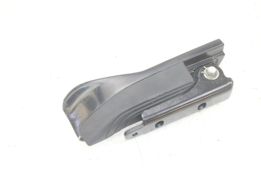 photo de FUSSRASTEN HINTEN LINKS PIAGGIO MP3 HPE 300 (2019 - 2026) - Technische Nahaufnahme