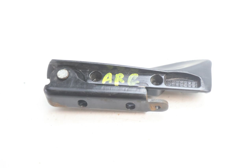 photo de FUSSRASTEN HINTEN LINKS PIAGGIO MP3 HPE 530 (2022 - 2026) - Technische Nahaufnahme