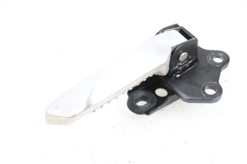 photo de FUSSRASTEN HINTEN LINKS YAMAHA NEO'S CORE 1 (2022 - 2026) - Zoom auf Gebrauchszustand