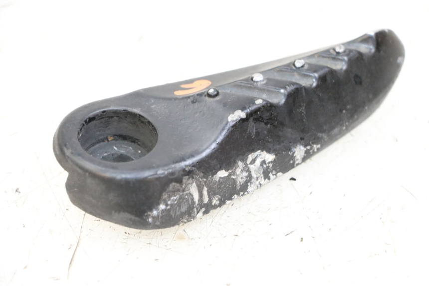 photo de FUSSRASTEN HINTEN LINKS YAMAHA NEO'S NEOS 2T 50 (2007 - 2017) - Zoom auf Gebrauchszustand