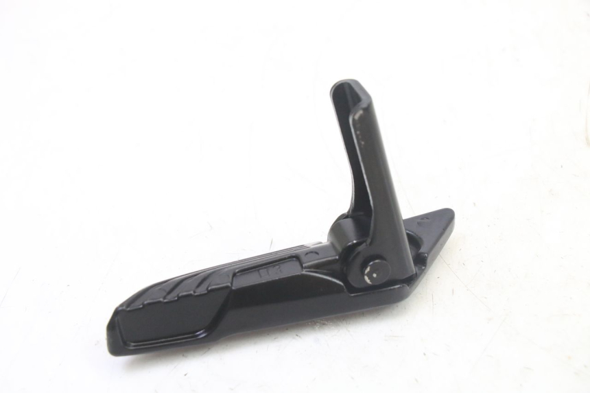 photo de LINKER HINTERER FUßRASTEN PIAGGIO NEW TYPHOON 50 (2018 - 2021) - Detailansicht des Bauteils