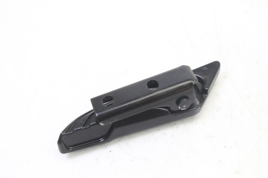 photo de LINKER HINTERER FUßRASTEN PIAGGIO NEW TYPHOON 50 (2018 - 2021) - Zoom auf Gebrauchszustand