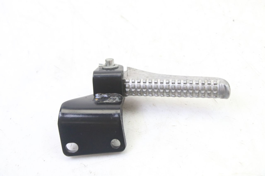 photo de FUSSRASTEN HINTEN LINKS PIAGGIO NRG POWER PUREJET 50 (2018 - 2021) - Zoom auf Gebrauchszustand