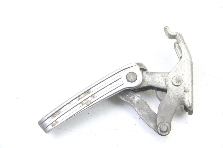 photo de FUSSRASTEN HINTEN LINKS PIAGGIO VESPA GRANTURISMO 125 (2003 - 2007) - Hauptansicht