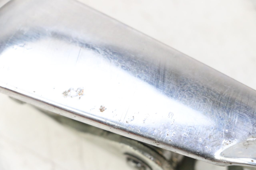 photo de FUSSRASTEN HINTEN LINKS PIAGGIO VESPA GRANTURISMO 200 (2004 - 2005) - Zoom auf Gebrauchszustand