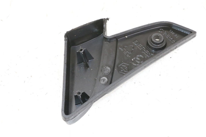 photo de FUSSRASTEN HINTEN LINKS PIAGGIO VESPA S 2T 50 (2007 - 2014) - Technische Nahaufnahme