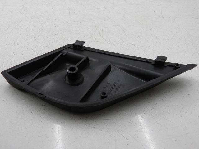 photo de FUSSRASTEN HINTEN LINKS PIAGGIO X9 EVOLUTION 125 (2003 - 2007) - Zoom auf Gebrauchszustand