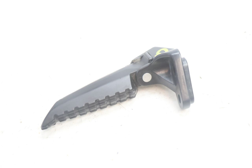 photo de FUSSRASTEN HINTEN LINKS JM MOTORS R-MAX TECH 50 (2024 - 2026) - Technische Nahaufnahme
