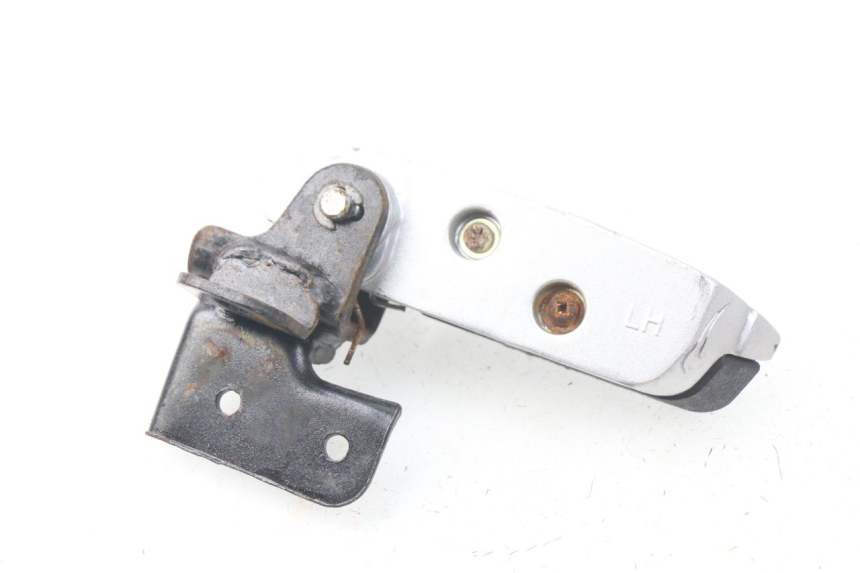 photo de FUSSRASTEN HINTEN LINKS DAELIM S3 125 (2010 - 2017) - Alternative Perspektive