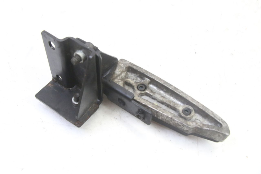 photo de FUSSRASTEN HINTEN LINKS PEUGEOT SATELIS 125 (2013 - 2018) - Alternative Perspektive