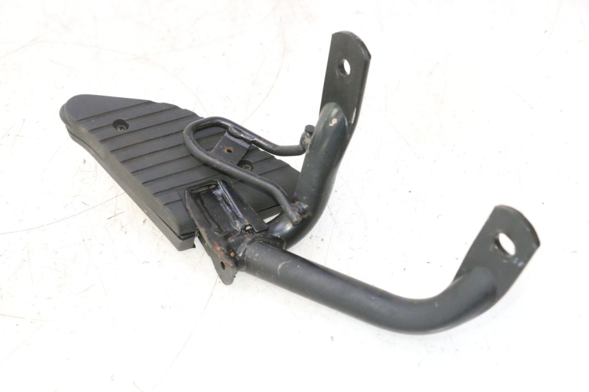 photo de FUSSRASTEN HINTEN LINKS HONDA SH 125 (2001 - 2003) - Detailansicht des Bauteils