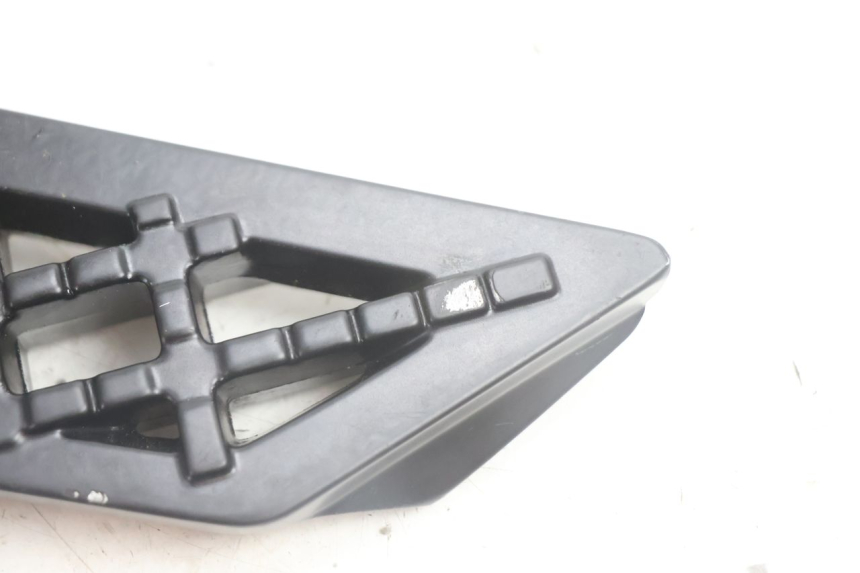 photo de FUSSRASTEN HINTEN LINKS PEUGEOT STREETZONE NAKED 2T 50 (2014 - 2018) - Detailansicht des Bauteils