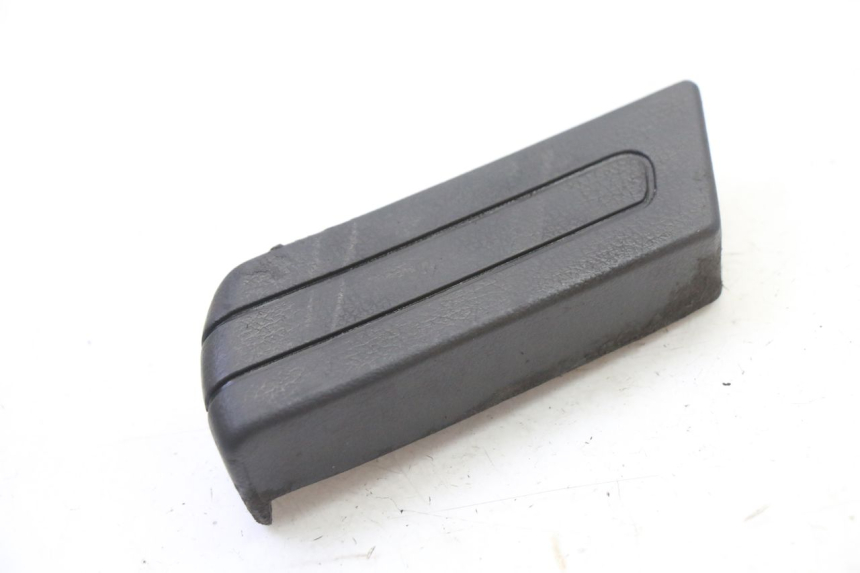 photo de FUSSRASTEN HINTEN LINKS PIAGGIO SUPER LX 125 (2000 - 2003) - Detailansicht des Bauteils