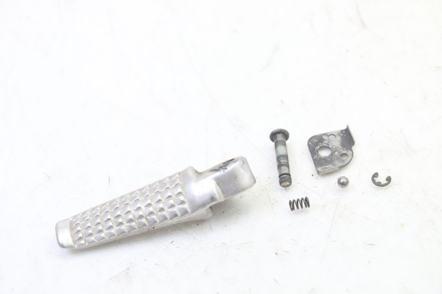 photo de FUSSRASTEN HINTEN LINKS SUZUKI SV S 650 (2003 - 2009) - Hauptansicht