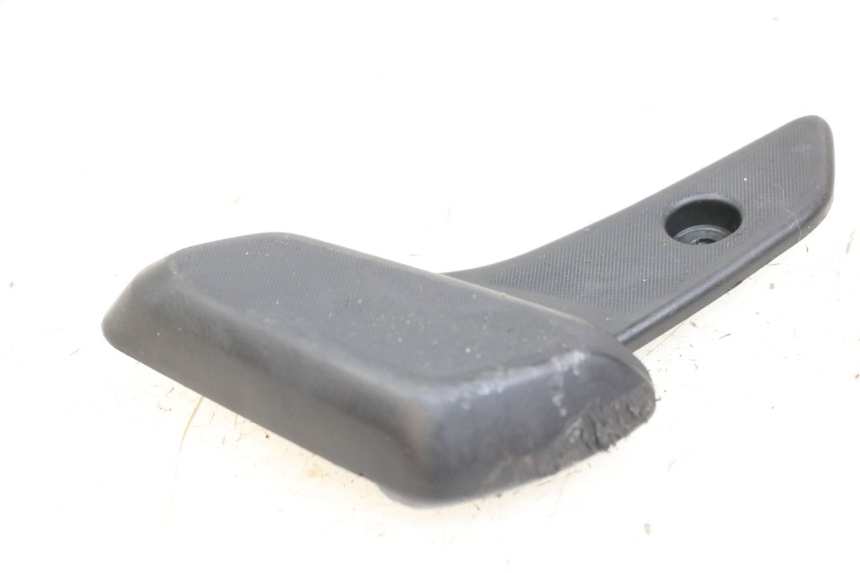 photo de FUSSRASTEN HINTEN LINKS PIAGGIO VESPA PRIMAVERA 4T 50 (2021 - 2024) - Hauptansicht