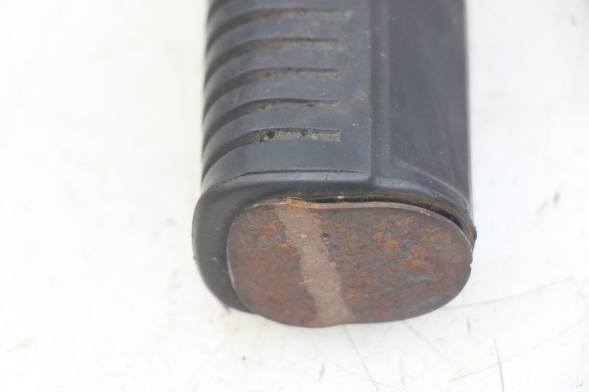 photo de LINKER HINTERER FUßRASTEN DAELIM VL DAYSTAR 125 (2000 - 2011) - Detailansicht des Bauteils