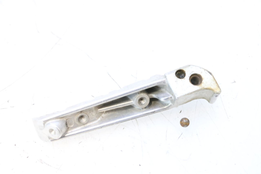 photo de FUSSRASTEN HINTEN LINKS YAMAHA X-MAX XMAX 125 (2010 - 2013) - Alternative Perspektive