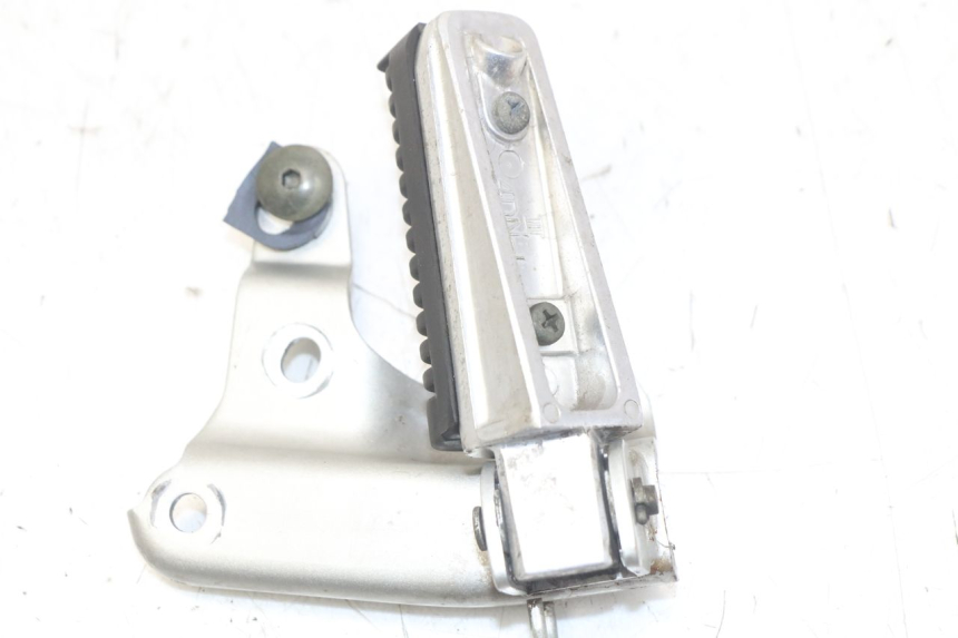 photo de FUSSRASTEN HINTEN LINKS YAMAHA XP T-MAX TMAX 500 (2004 - 2007) - Zoom auf Gebrauchszustand