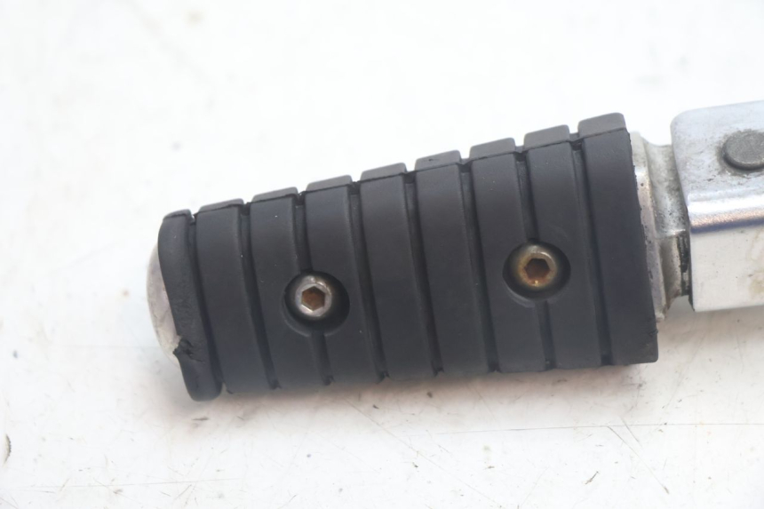 photo de FUSSRASTEN HINTEN LINKS YAMAHA XV VIRAGO 535 (1988 - 2004) - Detailansicht des Bauteils