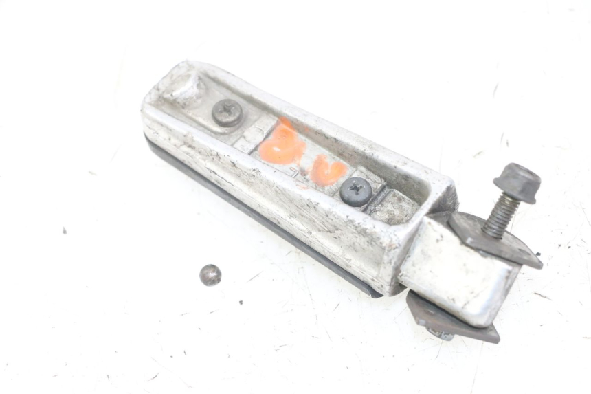 photo de FUSSRASTEN HINTEN LINKS YAMAHA FZS FAZER 600 (2001 - 2003) - Zoom auf Gebrauchszustand