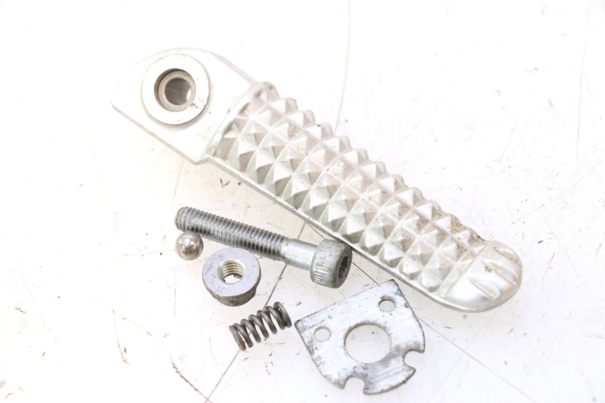 photo de FUSSRASTEN HINTEN LINKS YAMAHA YZF R6 600 (2008 - 2009) - Hauptansicht