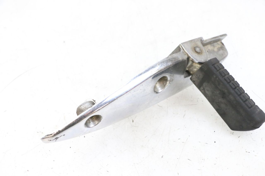 photo de FUSSRASTEN HINTEN LINKS KYMCO ZING 125 (1997 - 2003) - Oberflächenzustand und Material