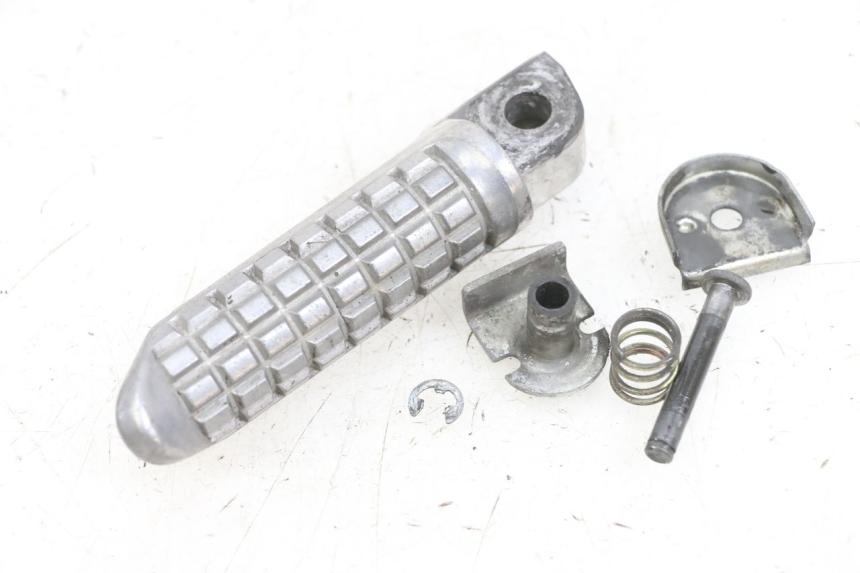 photo de FUSSRASTEN HINTEN LINKS KAWASAKI ZR 7 750 (1999 - 2004) - Hauptansicht