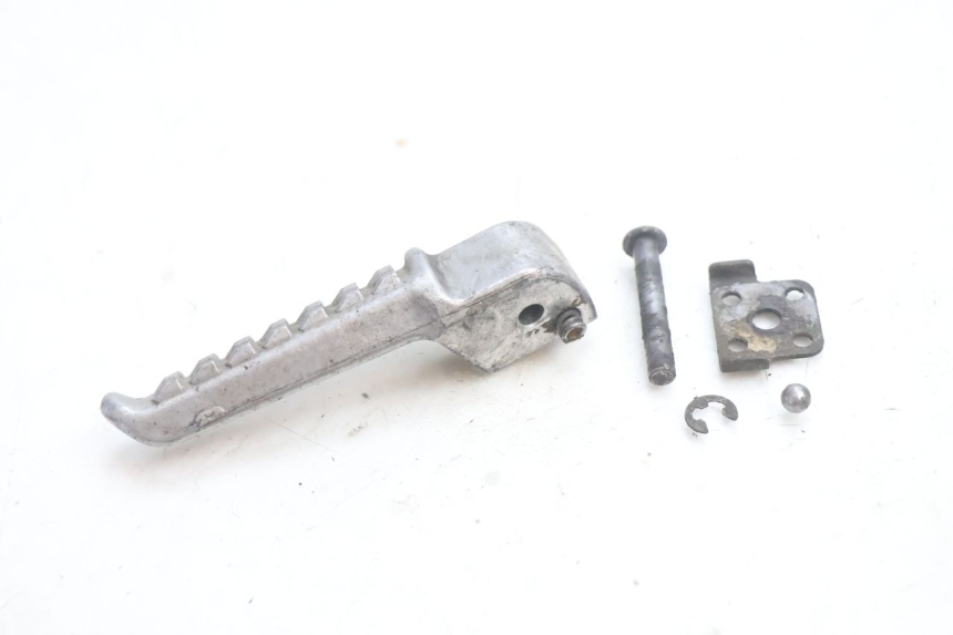 photo de FUSSRASTEN HINTEN LINKS KAWASAKI ZX-6R ZX6R 600 (2000 - 2002) - Detailansicht des Bauteils