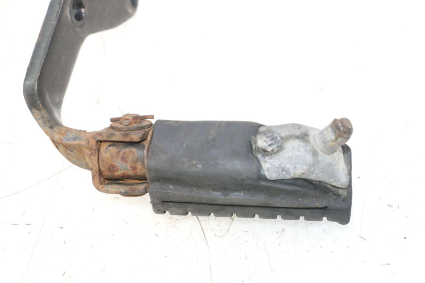 photo de FUSSRASTEN VORN RECHT HONDA CB TWO FIFTY 250 (1991 - 2002) - Technische Nahaufnahme