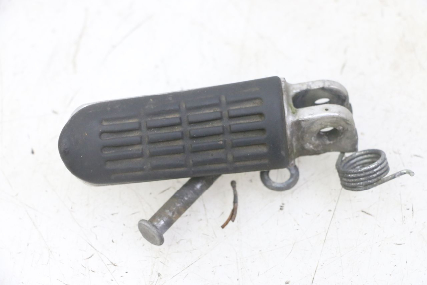 photo de FUSSRASTEN VORN RECHT HONDA CBF 500 (2004 - 2007) - Detailansicht des Bauteils