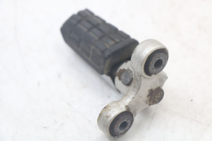 photo de RECHTER VORDERER FUßRASTEN YAMAHA FJ 3CX 1200 (1986 - 1996) - Details der Befestigungspunkte