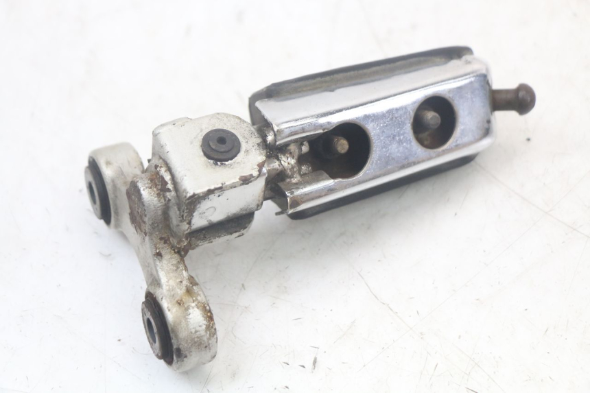 photo de RECHTER VORDERER FUßRASTEN YAMAHA FJ 3CX 1200 (1986 - 1996) - Oberflächenzustand und Material