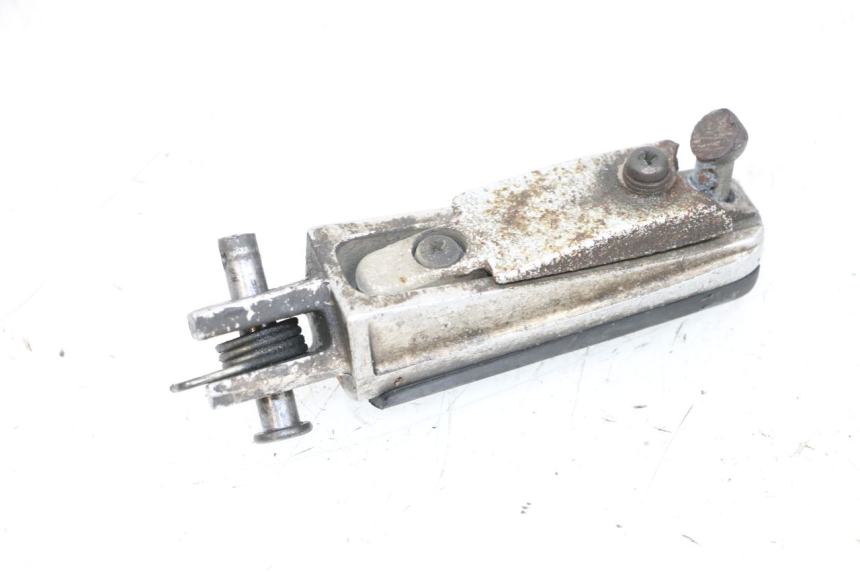 photo de FUSSRASTEN VORN RECHT YAMAHA FJR ABS 1300 (2006 - 2012) - Zoom auf Gebrauchszustand