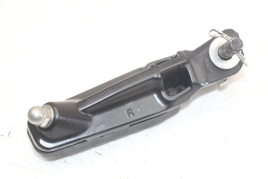 photo de FUSSRASTEN VORN RECHT HUSQVARNA SVARTPILEN 401 (2018 - 2023) - Technische Nahaufnahme