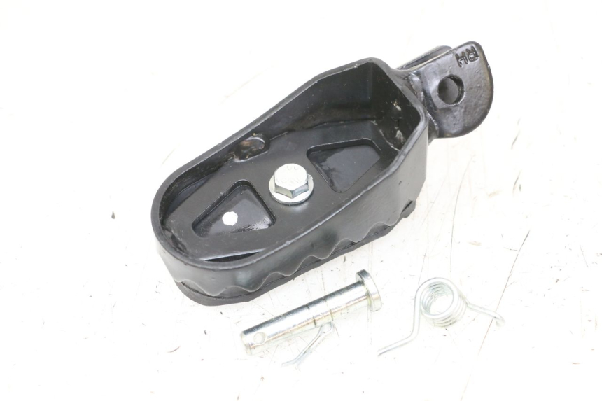 photo de FUSSRASTEN VORN RECHT ROYAL ENFIELD SCRAM 411 (2022 - 2024) - Detailansicht des Bauteils