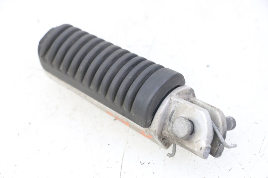 photo de FUSSRASTEN VORN RECHT YAMAHA XJ6 ABS 600 (2008 - 2016) - Details der Befestigungspunkte