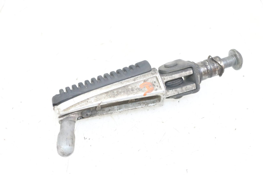 photo de RECHTER VORDERER FUßRASTEN YAMAHA FZS FAZER 600 (2001 - 2003) - Details der Befestigungspunkte