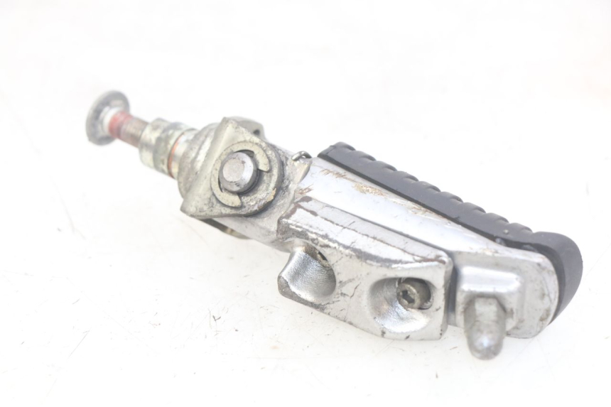 photo de RECHTER VORDERER FUßRASTEN KAWASAKI Z 750 (2007 - 2013) - Zoom auf Gebrauchszustand