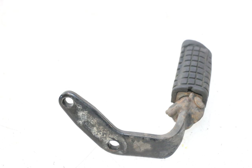 photo de FUSSRASTEN VORN LINKS HONDA CB TWO FIFTY 250 (1991 - 2002) - Zoom auf Gebrauchszustand