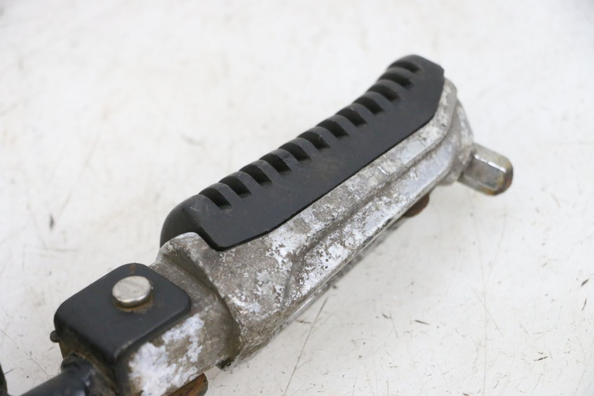 photo de FUSSRASTEN VORN LINKS KSR CODE 125 (2018 - 2020) - Technische Nahaufnahme