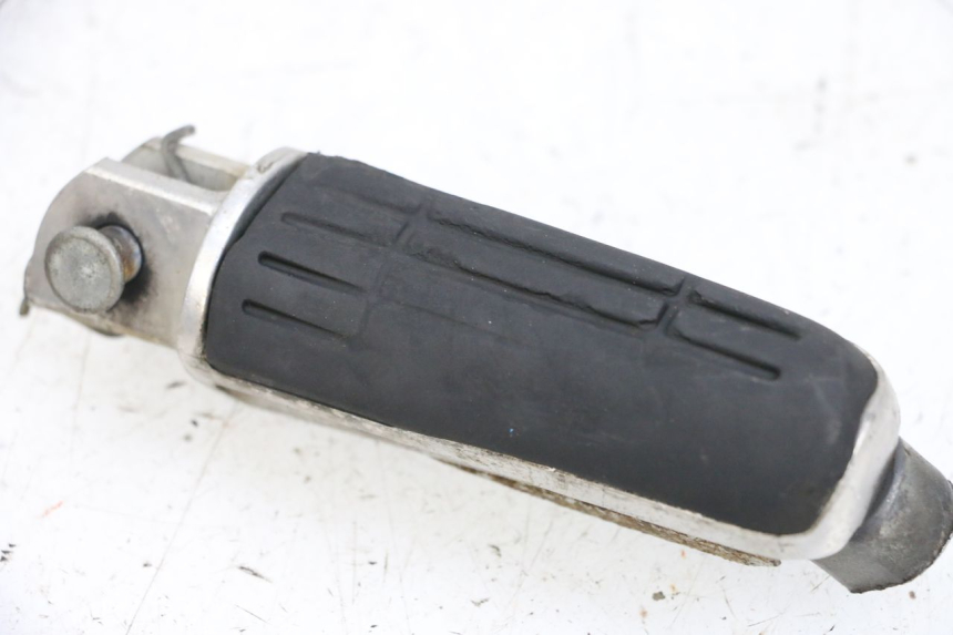 photo de FUSSRASTEN VORN LINKS YAMAHA FJR ABS 1300 (2006 - 2012) - Technische Nahaufnahme