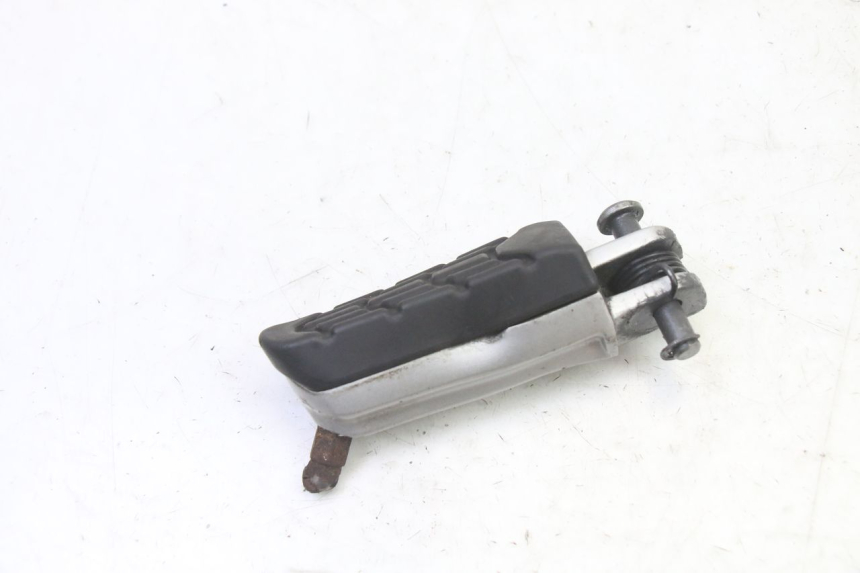 photo de FUSSRASTEN VORN LINKS BMW G310 R 310 (2016 - 2020) - Hauptansicht