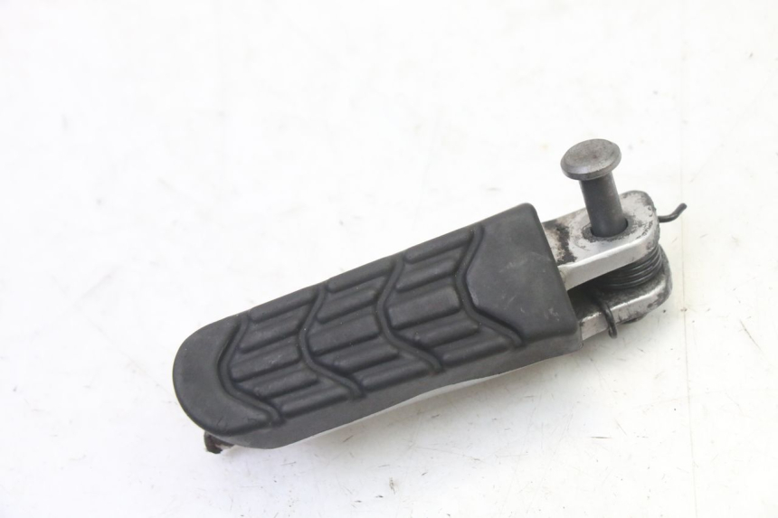 photo de FUSSRASTEN VORN LINKS BMW G310 R 310 (2016 - 2020) - Zoom auf Gebrauchszustand