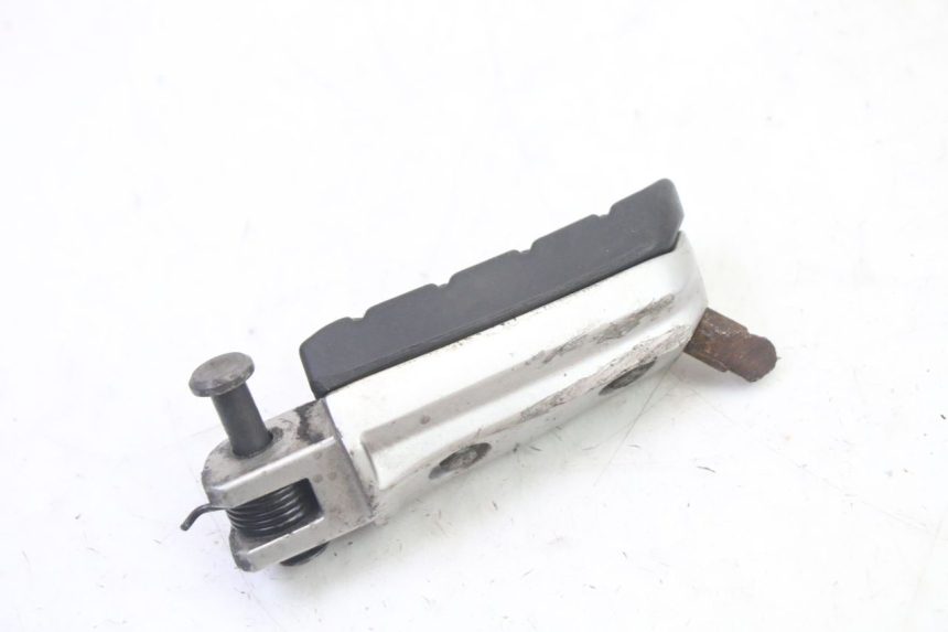 photo de FUSSRASTEN VORN LINKS BMW G310 R 310 (2016 - 2020) - Technische Nahaufnahme