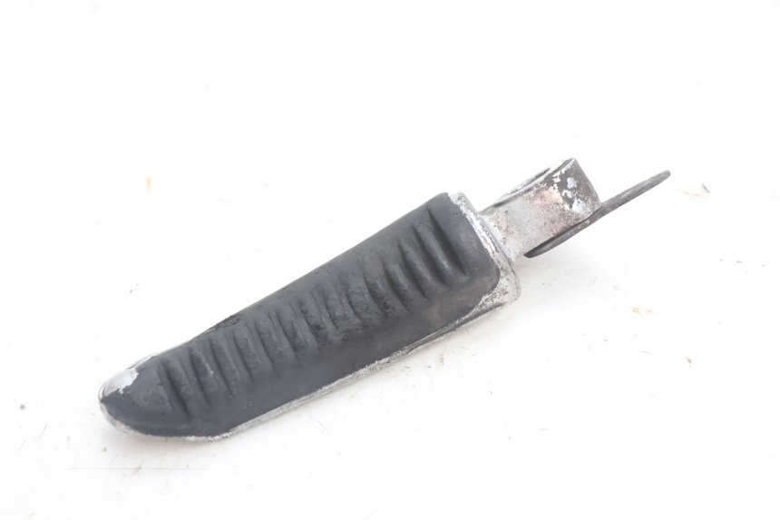 photo de FUSSRASTEN VORN LINKS SUZUKI GSX F GSXF 750 (1988 - 1998) - Hauptansicht