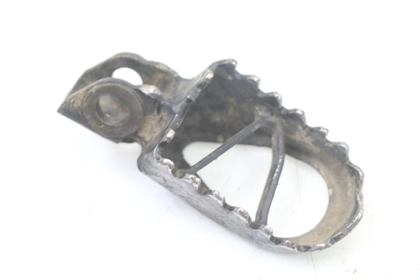 photo de FUSSRASTEN VORN LINKS KAWASAKI KX 65 (2000 - 2019) - Detailansicht des Bauteils