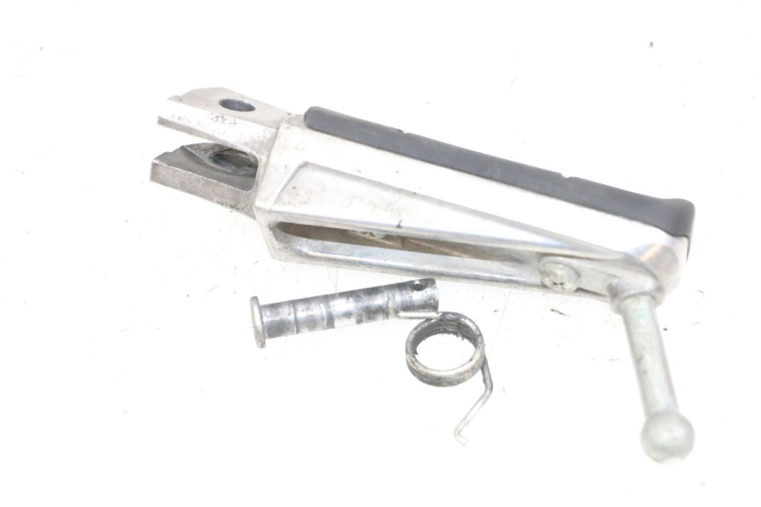 photo de FUSSRASTEN VORN LINKS YAMAHA MT-07 MT07 ABS 700 (2018 - 2020) - Zoom auf Gebrauchszustand