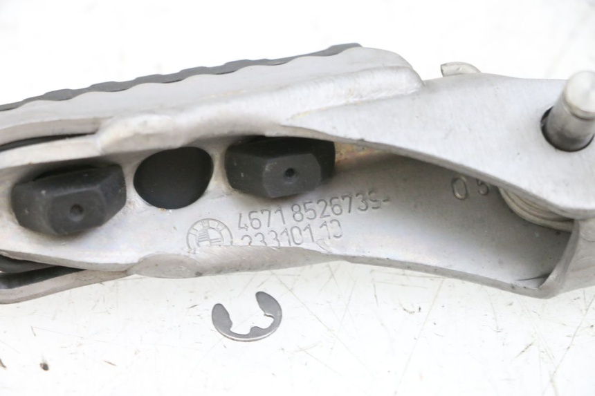 photo de FUSSRASTEN VORN LINKS BMW R GS 1250 (2021 - 2024) - Alternative Perspektive