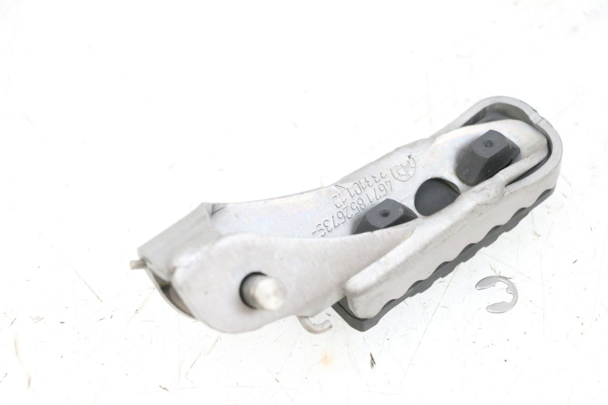 photo de FUSSRASTEN VORN LINKS BMW R GS 1250 (2021 - 2024) - Technische Nahaufnahme