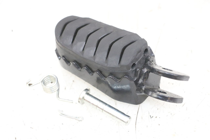 photo de FUSSRASTEN VORN LINKS ROYAL ENFIELD SCRAM 411 (2022 - 2024) - Alternative Perspektive